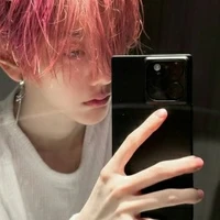 Kresh•|Người đẹp lạ|•