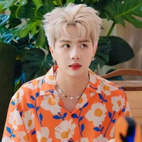 Duy Khánh Zhou Zhou