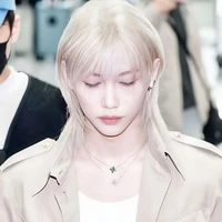(Felix) Lee Yongbok