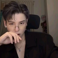T.Ngân