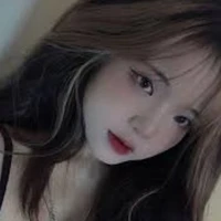 lê an ( chị gái của uyên )