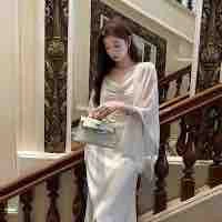 Trần Minh Thư ( Mẹ Hùng )