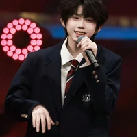 Trần Dịch Hằng_H