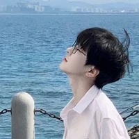 Lục Hoàng Nam_hắn