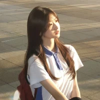 Dương Uyển Nhi(e gái của y)