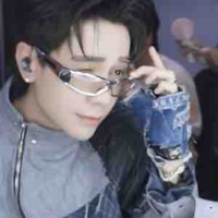 Lê Quang Hùng 