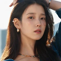Bà Manoban (Jieun)