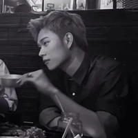 mới làm tác giả