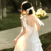 Hoàng Lê Anh Thu_Bơ