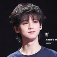 Dương Hàm Bác -B