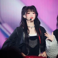 Nguyễn Lê Ngọc ÁnhSáng(ánh sáng aza)