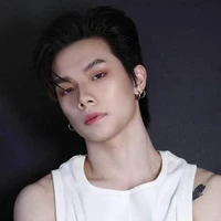 Bạch Hồng Cường - Hắn