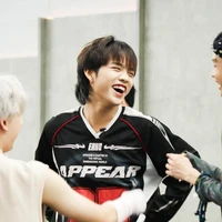 Trần Văn Phong ( phonghahahahahahaha )