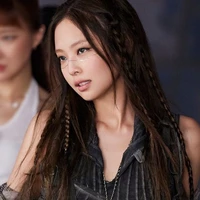 Kim Jennie - nàng