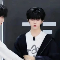 Trương Hàm Thụy (em)