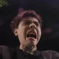Nhỏ T/G bị khùng^^