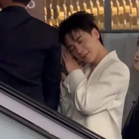 Tg bị khùg (Kem)