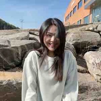 Kim si une