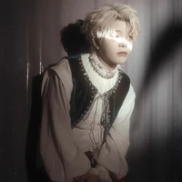 • Nguyễn Quang Anh •