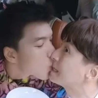 nín thở chờ HieuHuy công khai ~.~