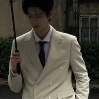 Tô Hạ Long ( ba nữ 9 )