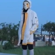 707