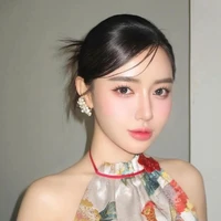 Bùi Thị Bích Phương -cô ta-