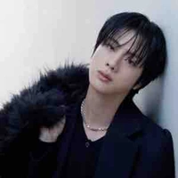 Kim Seok Jin - Hắn