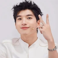 Trần Minh Hiếu [HIEUTHUHAI]