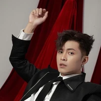 Gin Tuấn Kiệt / Nguyễn Tuấn Kiệt