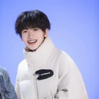 Tả Kỳ Hàm [ cậu ]