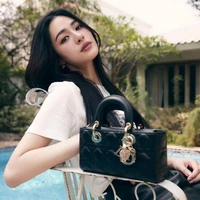 Lingling Kwong - Cô