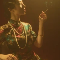 Bà Nguyệt (mẹ Q.anh)