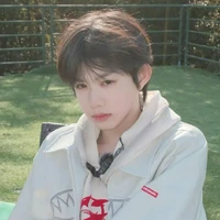 Trần Dịch Hằng_H