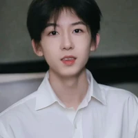 Dương Bác Văn_hắn