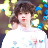 Trần Dịch Hằng.