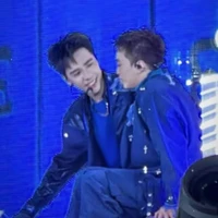 nhỏ này là tgia