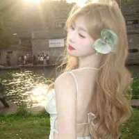 Lâm Hạ Bạch Dương | @ArisLam