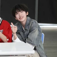 Tả Kỳ Hàm_cậu