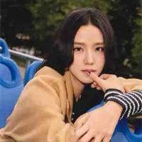 Jisoo(cô)