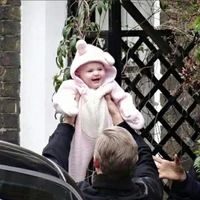 Rosamund Mary Watson(Bé Rosie)