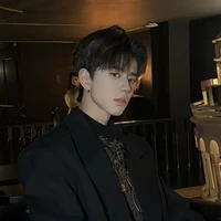 Lâm Tuấn Khải - hắn