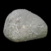 Cục đá trong truyền thuyết 