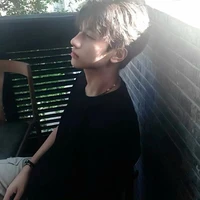 mạnh ma kết ; 17 tuổi.