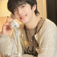 Trương Hàm Thụy _y_