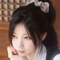 Enami Asa (chị)