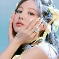 Nayeon (hiệu trưởng)
