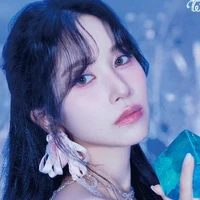 Mina (cận vệ Kim tộc1)