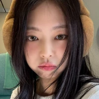 Kim Jennie ( em)