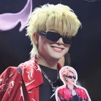 Tác giả nè các mom 